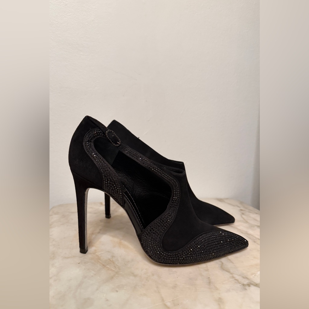 Ren Caovilla Black Suede Crystal Embellishments T-Strap Pumps 37.5 7